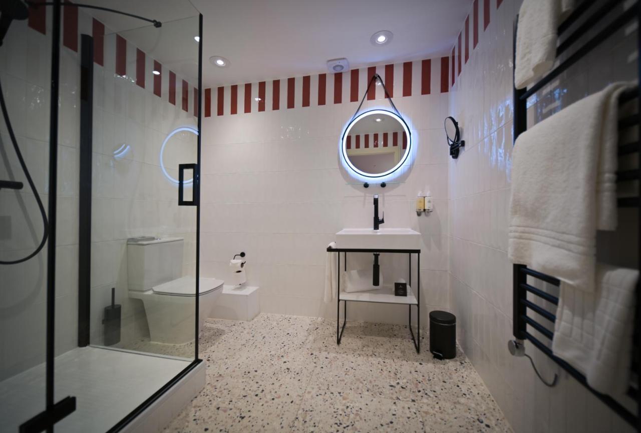 The Relais Cooden Beach And Spa Bexhill-on-Sea ภายนอก รูปภาพ