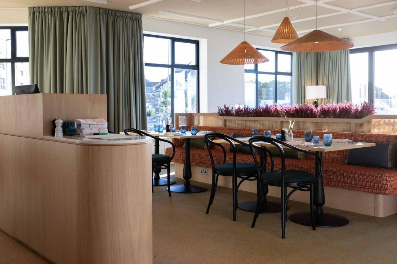 The Relais Cooden Beach And Spa Bexhill-on-Sea ภายนอก รูปภาพ